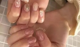 博主爆料美甲怎么做的视频,博主亲授美甲制作全过程